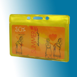 Ausweishülle mit Langloch und 2 runden Löchern an der Breitseite.